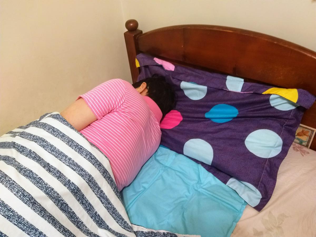 【生活】「睡眠達人irest QQ冷凝膠涼墊」涼墊開箱，涼感