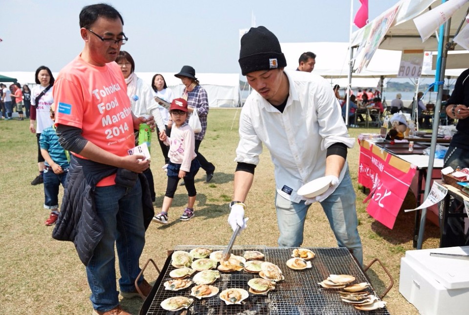 烤扇貝也是一定要吃的特色海鮮！(photo by 風土馬拉松官方)