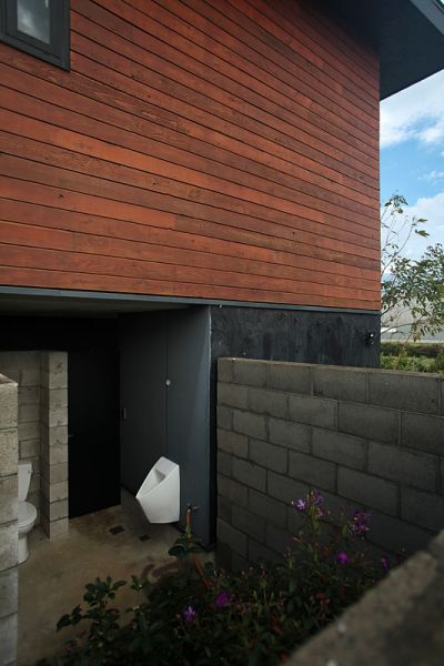 花庭廁所，解放中感受四季；圖片提供：深宇建築師事務所