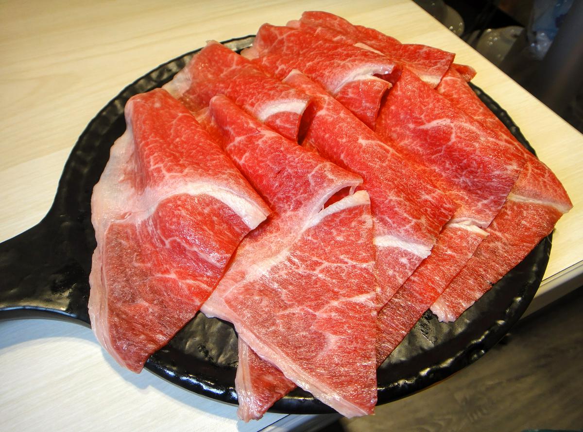 【美食】「狂一鍋 三重重新店」新台式火鍋，肉多多火鍋新品牌、