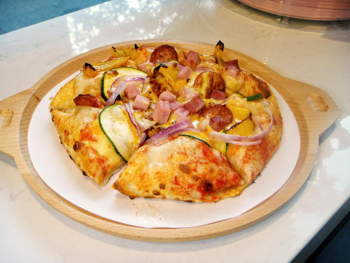 【美食】「C Pickza」客製化pizza，東區pizza