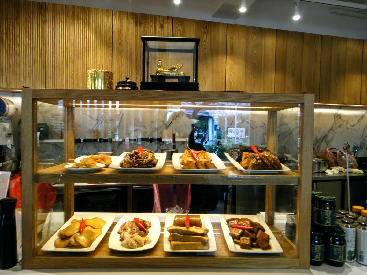 【美食】「雙月食品社 森林公園店」米其林必比登推薦美食，台北