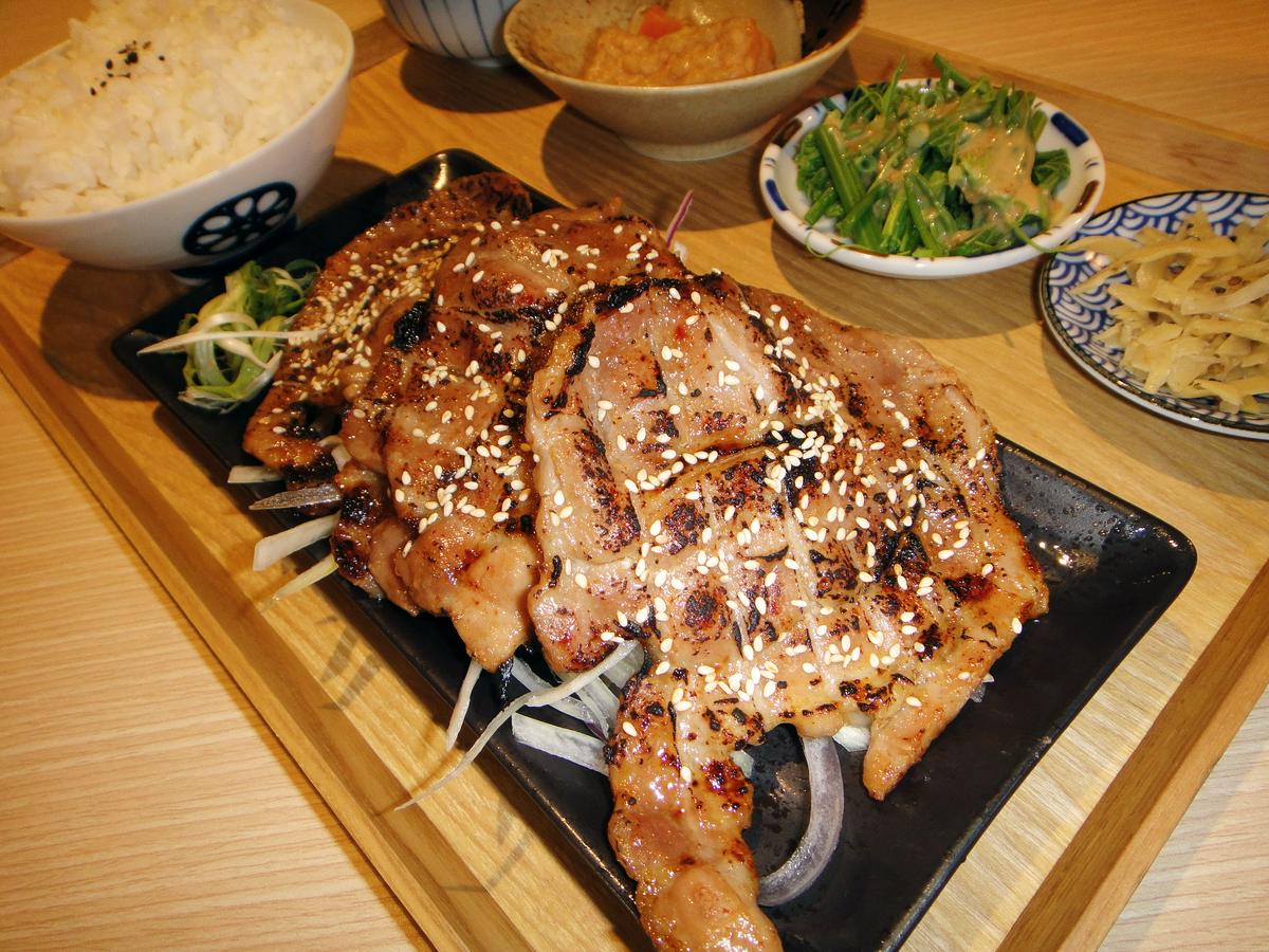 【美食】「春日．食堂」日式定食、丼飯、串燒，民生社區日式料理
