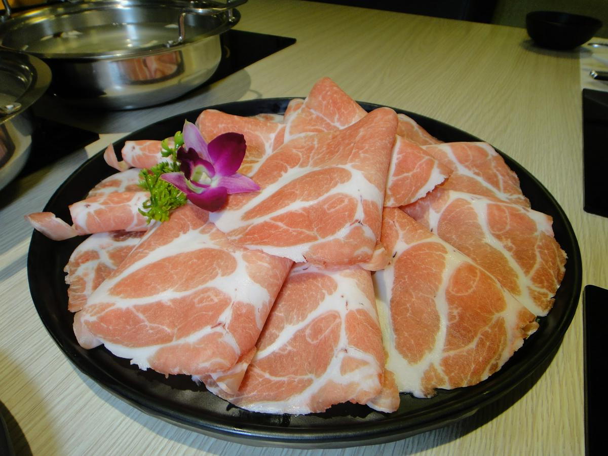 【美食】「Da Ma hot pot-解惑火鍋店 藝文店」桃