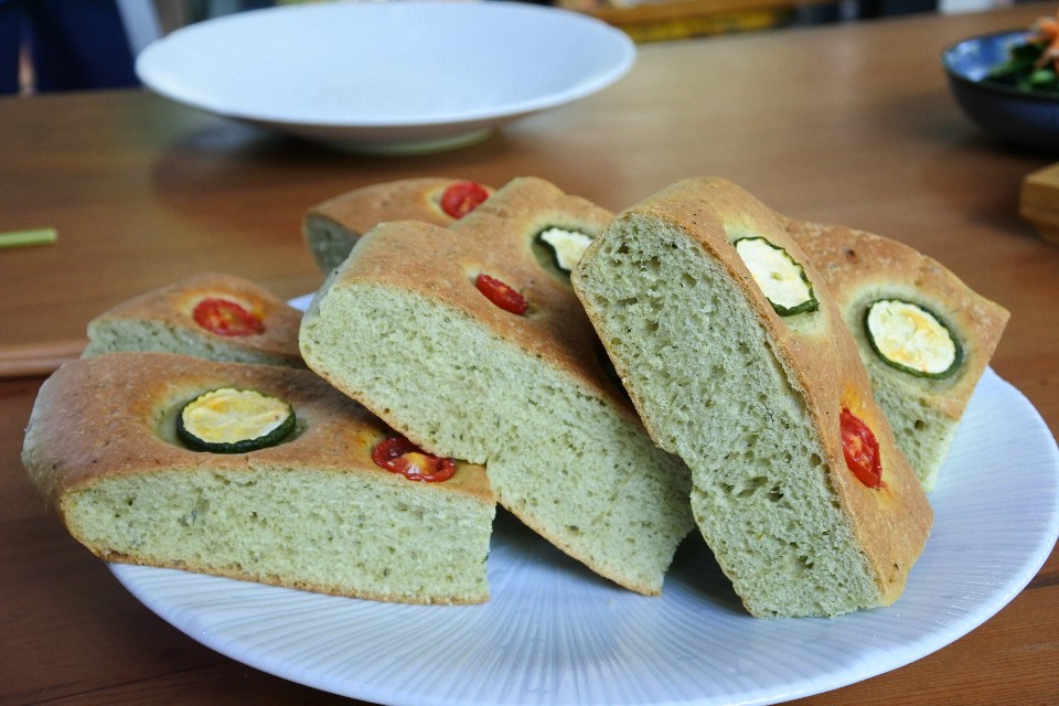 手工麵包，符合厚實一貫的健康好食材理念。（澤澤稱奇?小澤提供）