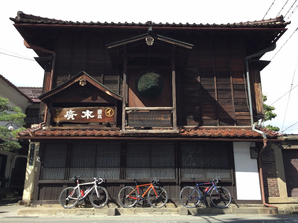 海外自行車旅遊的體驗無與倫比 (弱腳哈洛攝)