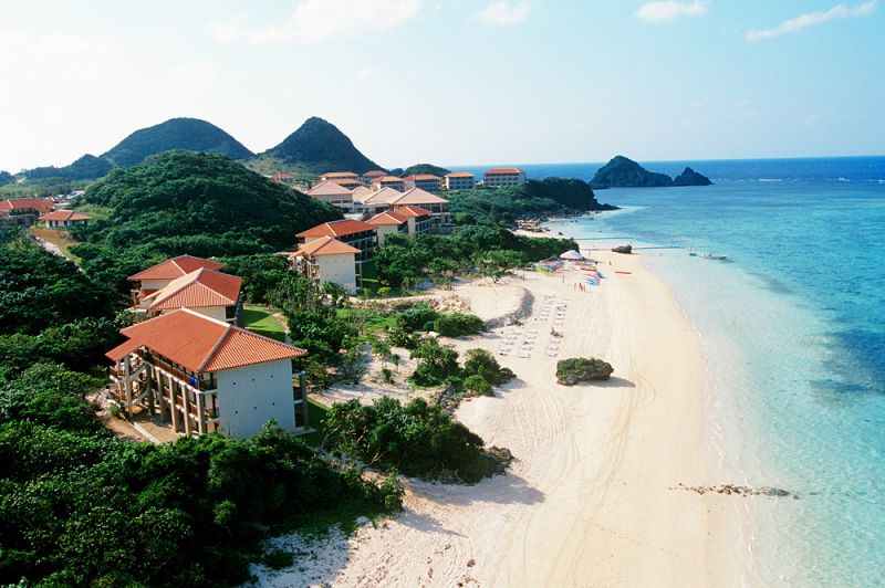 度假村旁，即是號稱日本最美的潔白沙灘。（圖片來源：Club Med提供）