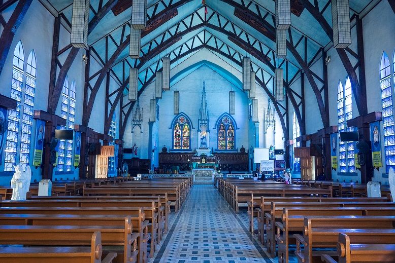 當地以天主教為主要信仰，藍色 大教堂也是居民日常做禮拜的地方。（圖片來源：許詩美 攝）