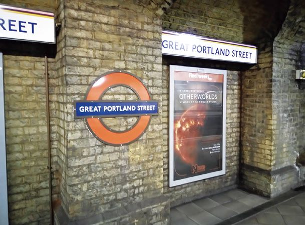 充滿特色的倫敦地鐵站，總讓人遊走在傳統與現代之間。（圖片來源：悅知出版社《享受吧！倫敦小旅行》）