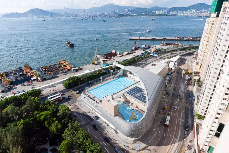2017年香港建築師學會兩岸四地建築設計大獎社區、文化及康樂設施類卓越獎-堅尼地城游泳池 ;圖片提供/香港建築師學會