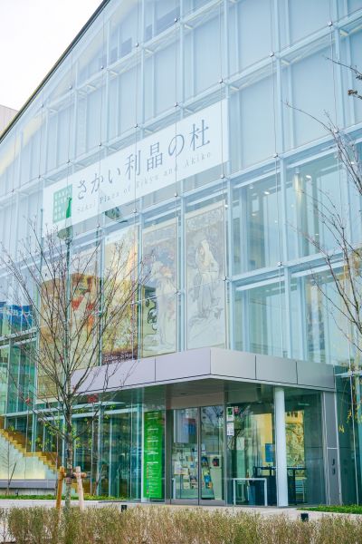 外觀時髦洗鍊的利晶之杜位於堺市市區，開幕剛滿1 年卻已成為當地居民、外國遊客喜愛的景點。（圖片：林芳如）