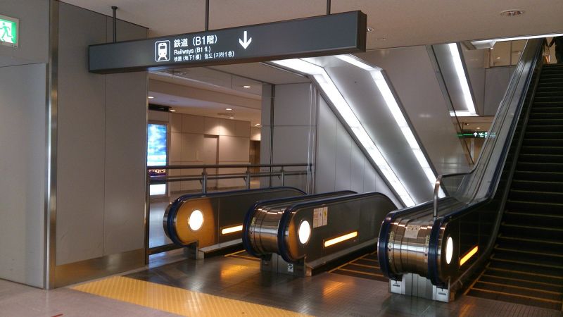 電梯向下~ (photo by 阿福)
