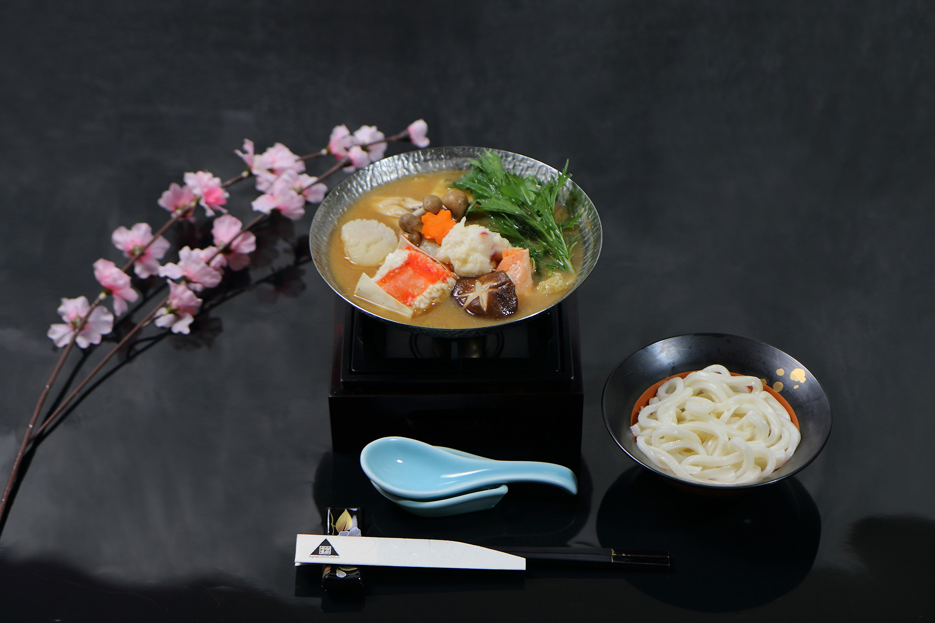 以單點方式供應的北海道海鮮鍋，選用多款新鮮海鮮煮出一鍋暖心口味