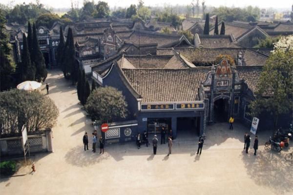 劉文彩莊園占地7萬平方米,是南方最大的莊園建築群(圖片來源:http://bit.ly/2aWQLdJ)