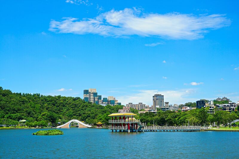 內湖大湖公園是台北市區內少有的青山秀水，都市之肺，很適合來親近自然、放鬆身心！