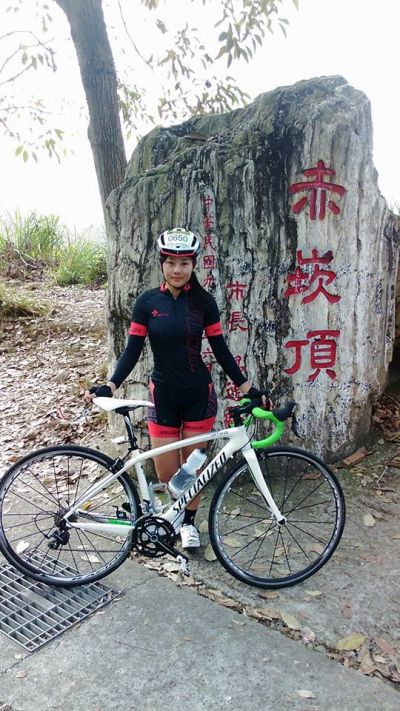 抵達赤崁頂之後就可以往一江橋方向折返,騎過頭可是要自己爬回來啊 XD