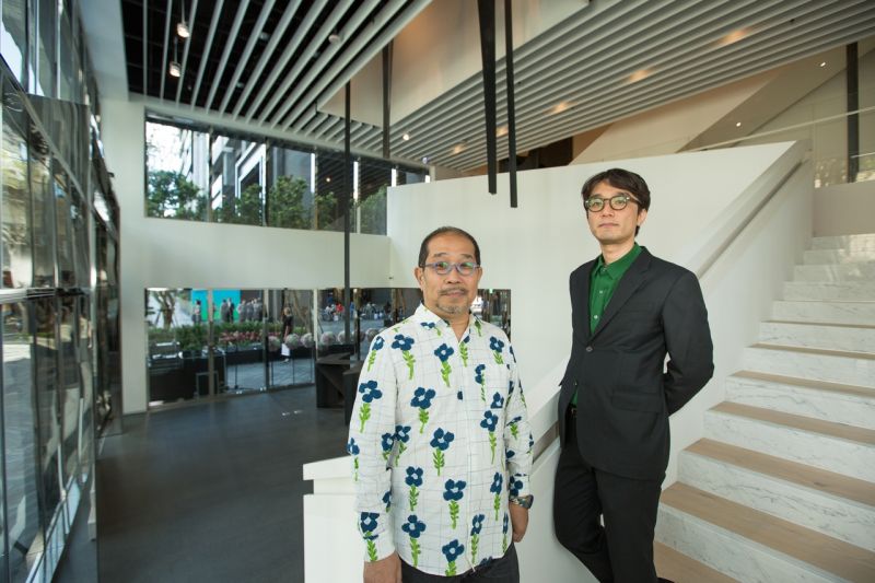 左為青木淳建築師,右為識別系統設計者菊地敦己;圖片提供:忠泰建築文化藝術基金會