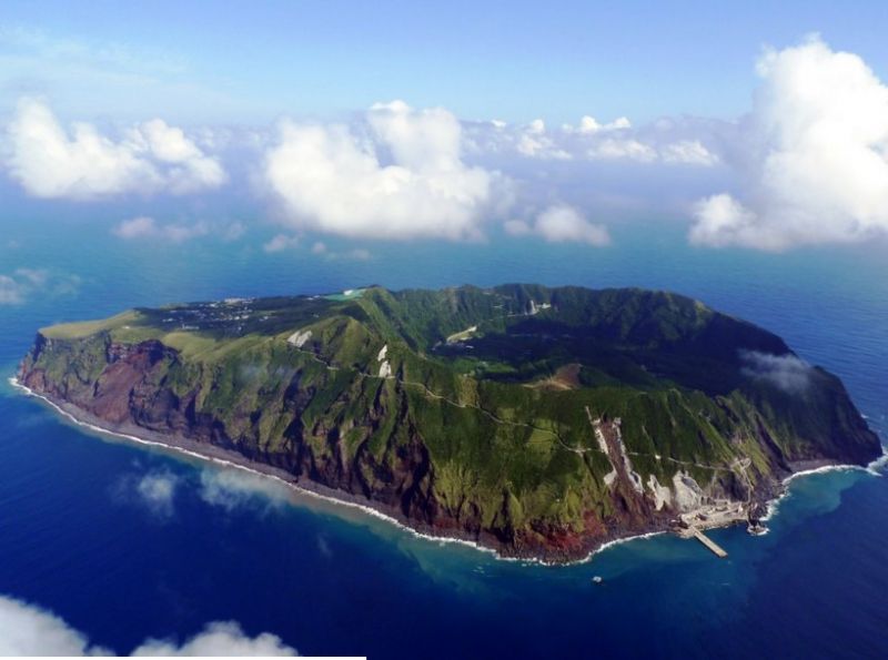 擁有雙重火山的特殊地形，讓青島更顯神祕。（圖片來源：www.panoramio.com/photo/28485180）