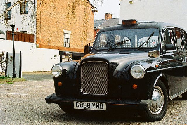 有Blackcab之稱的倫敦計程車（圖片來源：Flickr cc授權作者Matt Clark）