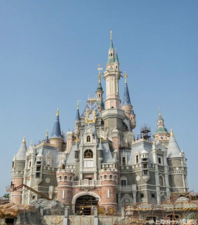 上海迪士尼城堡(圖片來源:上海迪士尼官方微博)