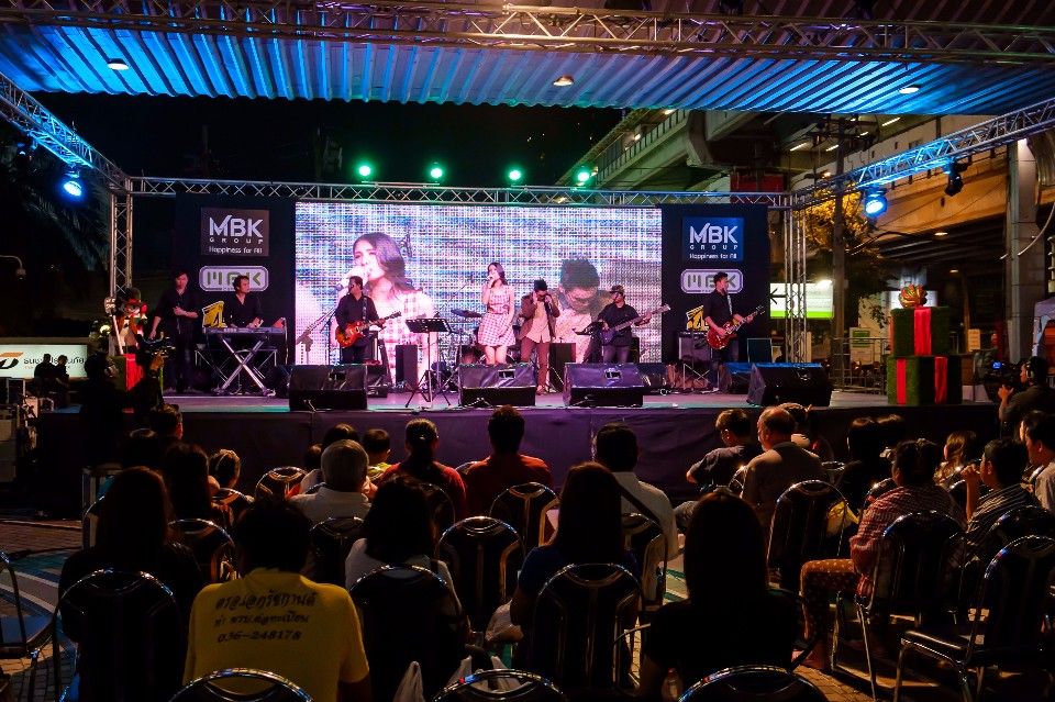 曼谷熱鬧的跨年演唱會（圖片來源：123RF）