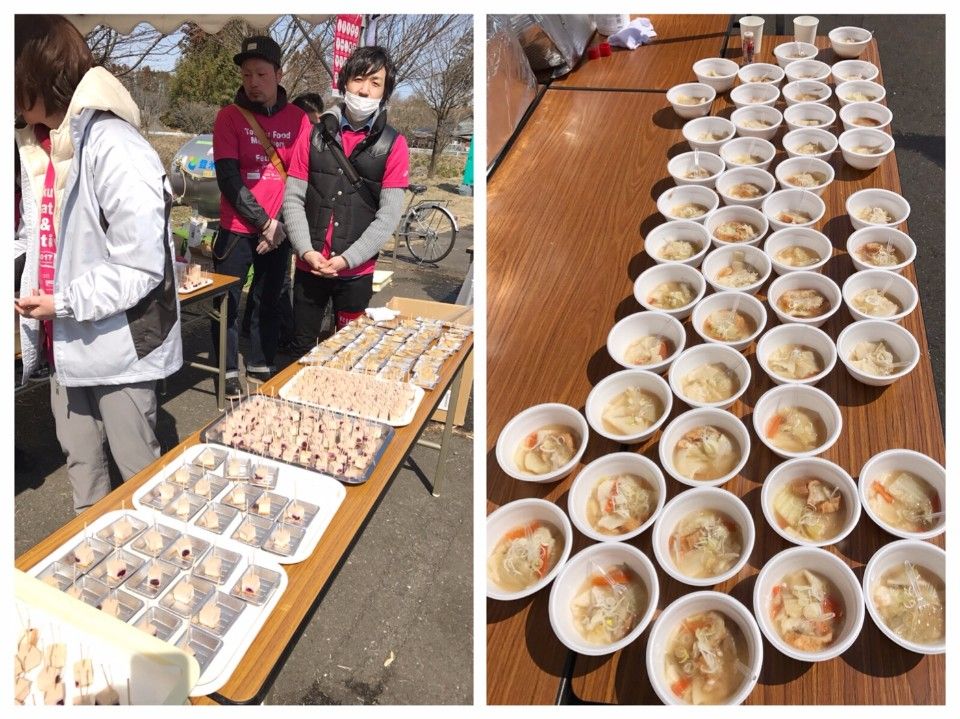 工作人員擺上滿滿的補給食物，準備讓跑友吃個夠啦！(photo by 百穗)
