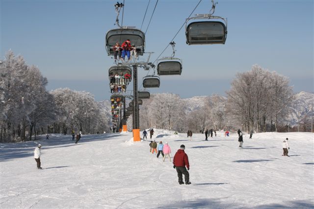 野澤溫泉滑雪場-上之平滑道