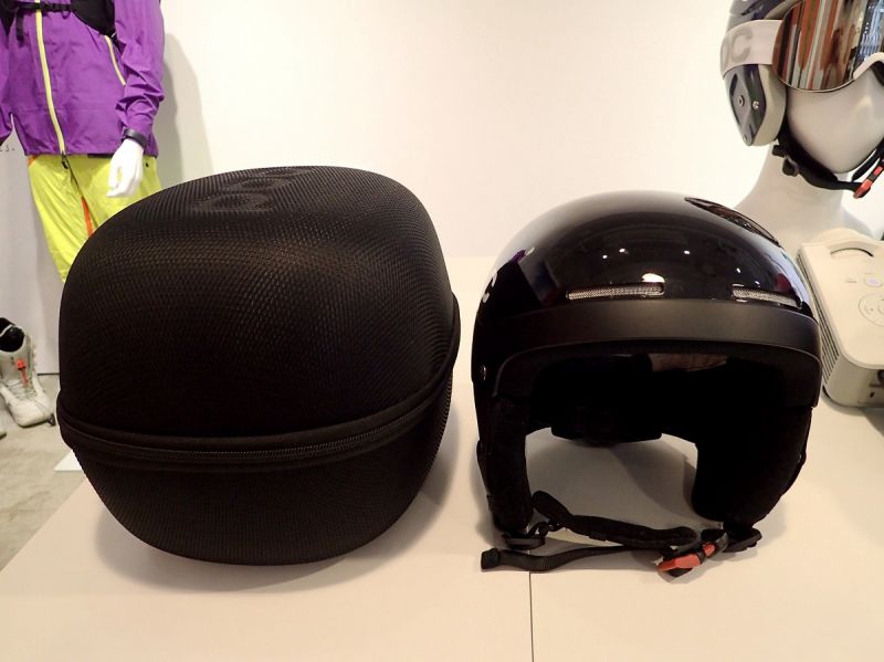 POC滑雪頭盔專用收納盒 (欣滑雪 攝)