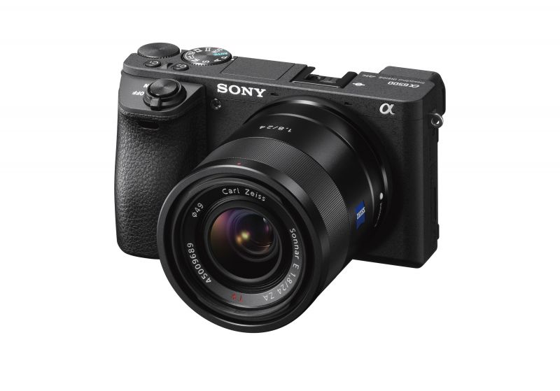 Sony α6500 擁有全球最快  0.05 秒自動對焦速度、提供高達 307 張高速連拍的影像可錄製高解析 4K 影片