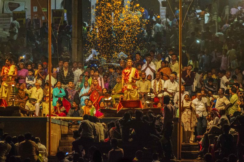 恆河夜祭是延續了千年的神聖儀式（圖片來源：吳德朗）
