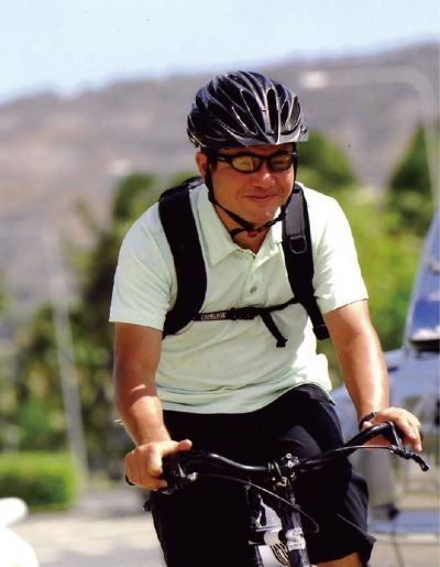有許多自行車比公路車更能享受舒適的長途騎乘。只要姿勢不要過度前傾，身體就會格外輕鬆。(台灣東販提供)