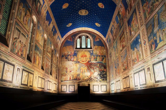 美術館最華麗的一處，便是這個仿西斯汀教堂的大廳。（Photo｜大塚美術館提供）