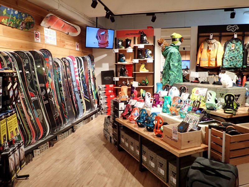 GoFun Sports 滑雪專賣店（娜塔蝦　攝）