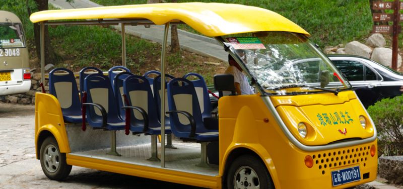 琅琊山風景區面積115平方公里，旅遊其中可搭乘遊園車。(圖片來源:http://www.anhuitravel.com.tw/)