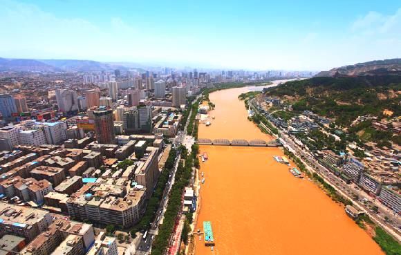 想看真正的黃河嗎？全中國唯一黃河流經的大城市就是蘭州。(圖片來源 人民網)